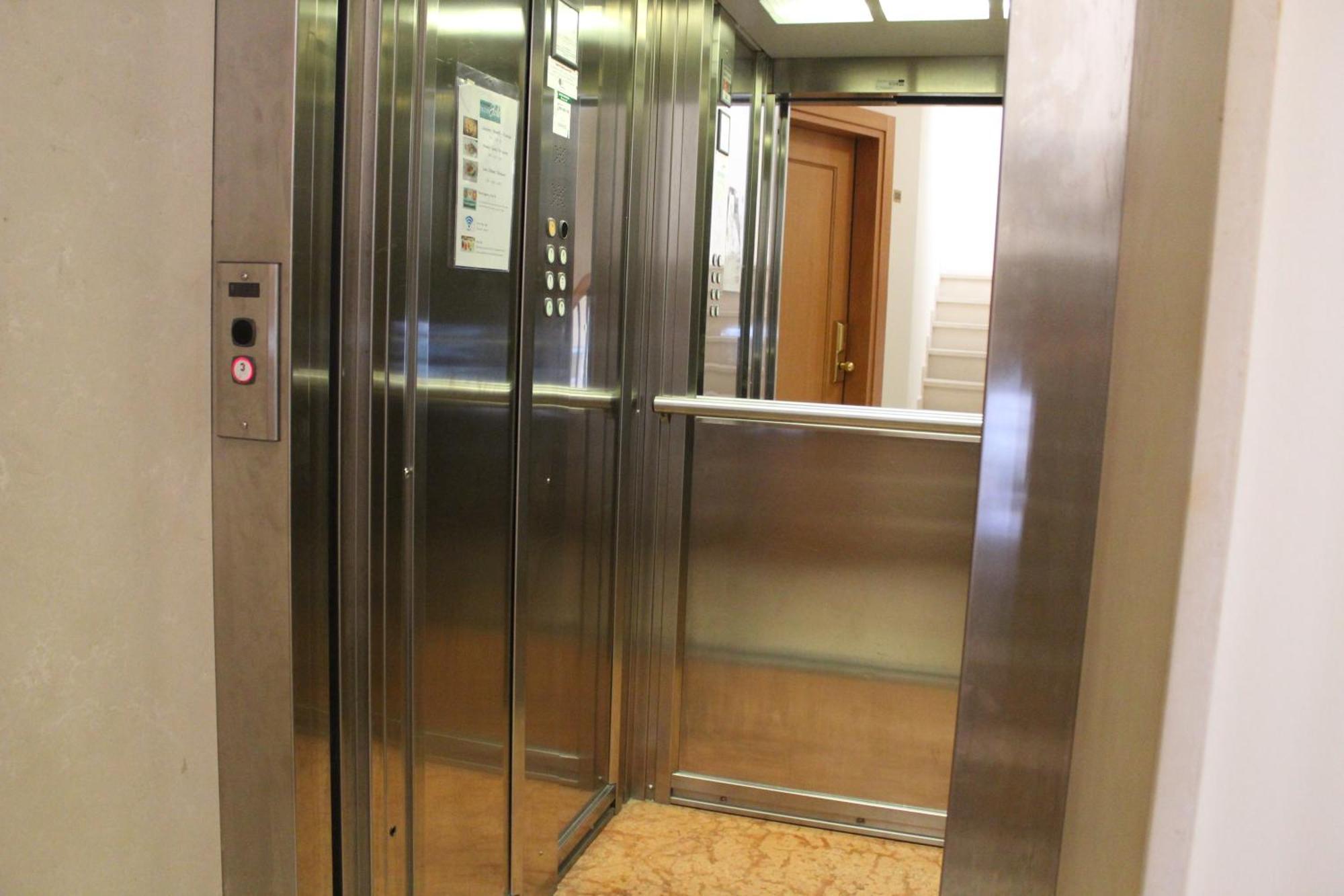 Hotel Jole チェゼナーティコ エクステリア 写真